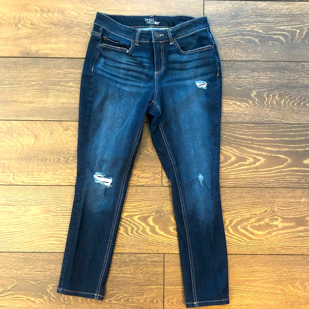 Women’s Size 10 petite Skinny Ripped Jeans